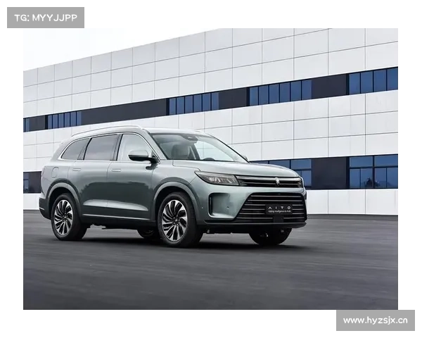 不是SUV!第16代皇冠真的回来了?变前驱 样子一言难尽 不是SUV!第16代皇冠真的回来了?变前驱 样子一言难尽